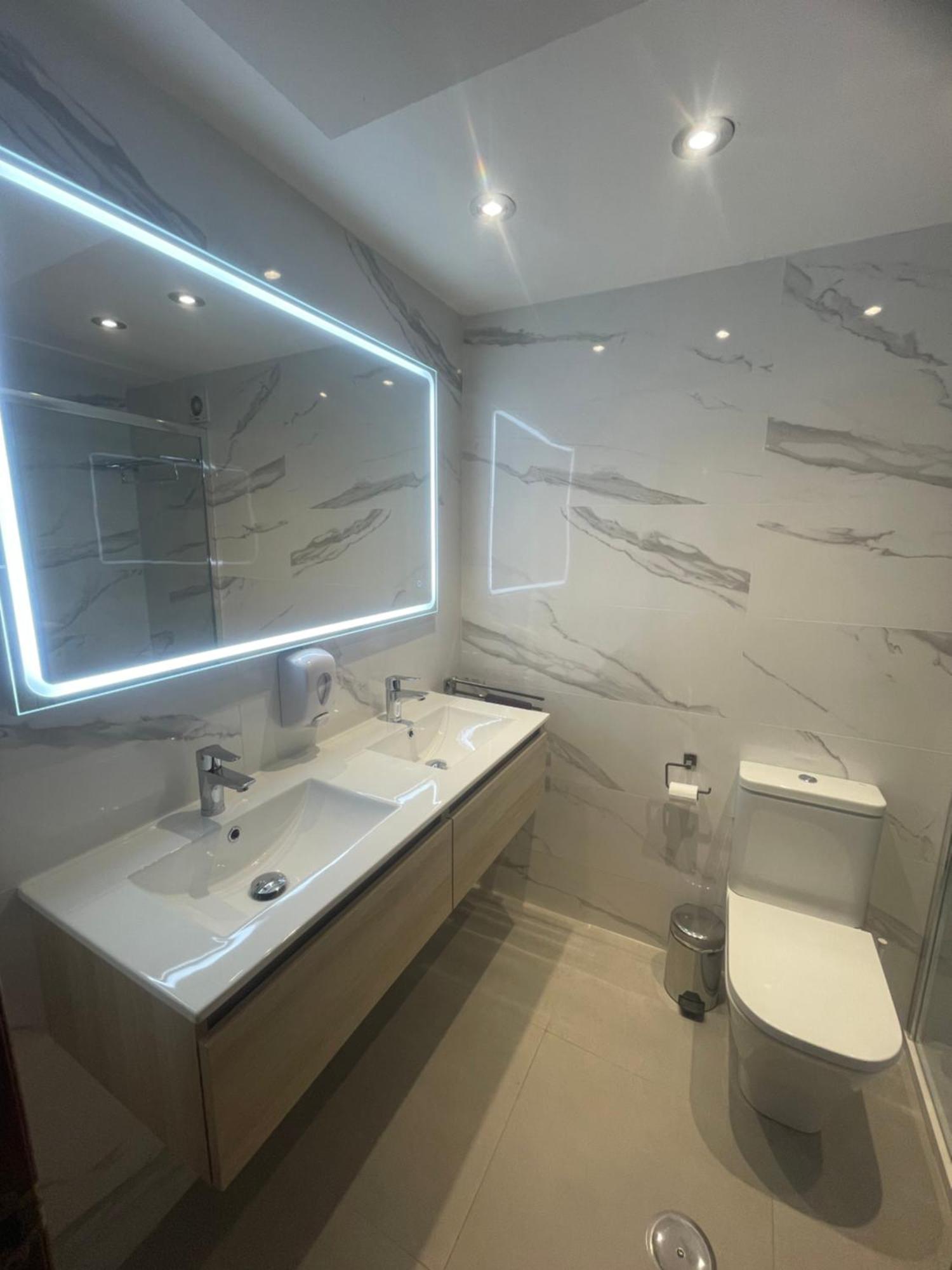 Gran Y Magnifico Apartamento En Málaga Buitenkant foto
