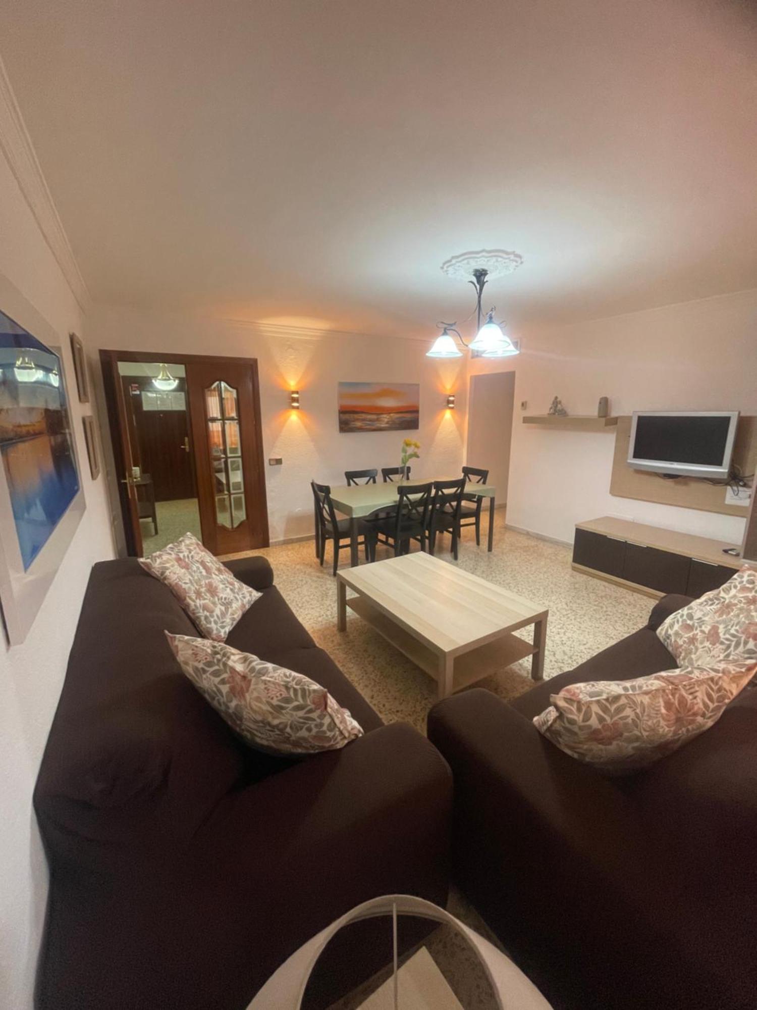 Gran Y Magnifico Apartamento En Málaga Buitenkant foto